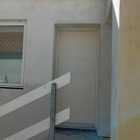 Centrally Located Apartament *