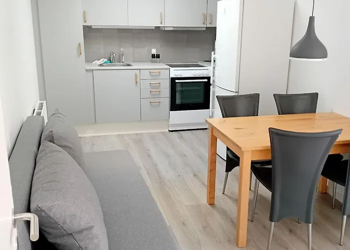 Centrally Located Apartamento